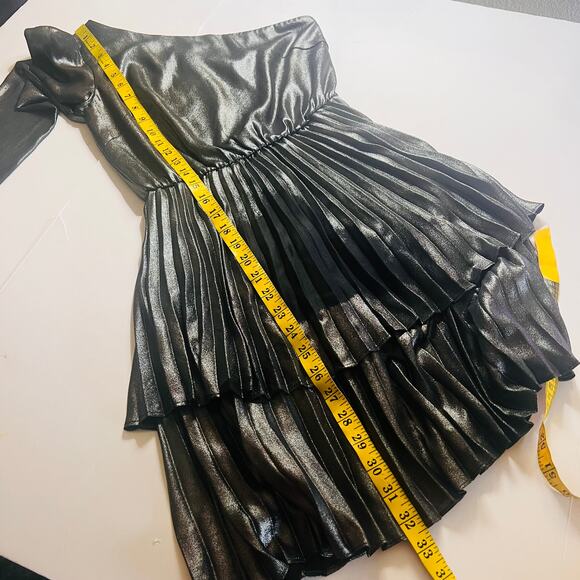 Derek Lam Metallic One Shoulder Pleated Dress Size Black Silver Size EU 36 - Picture 10 of 12